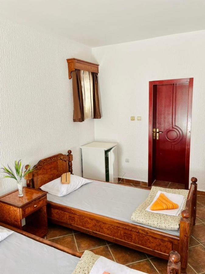 Vila Monte Hotel Будва Екстериор снимка